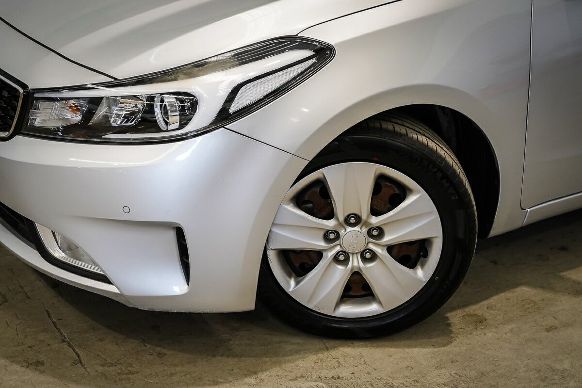 Kia Cerato image 2