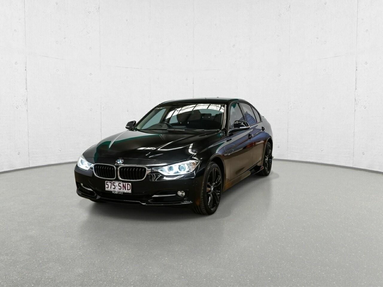 BMW 3 Series image 3