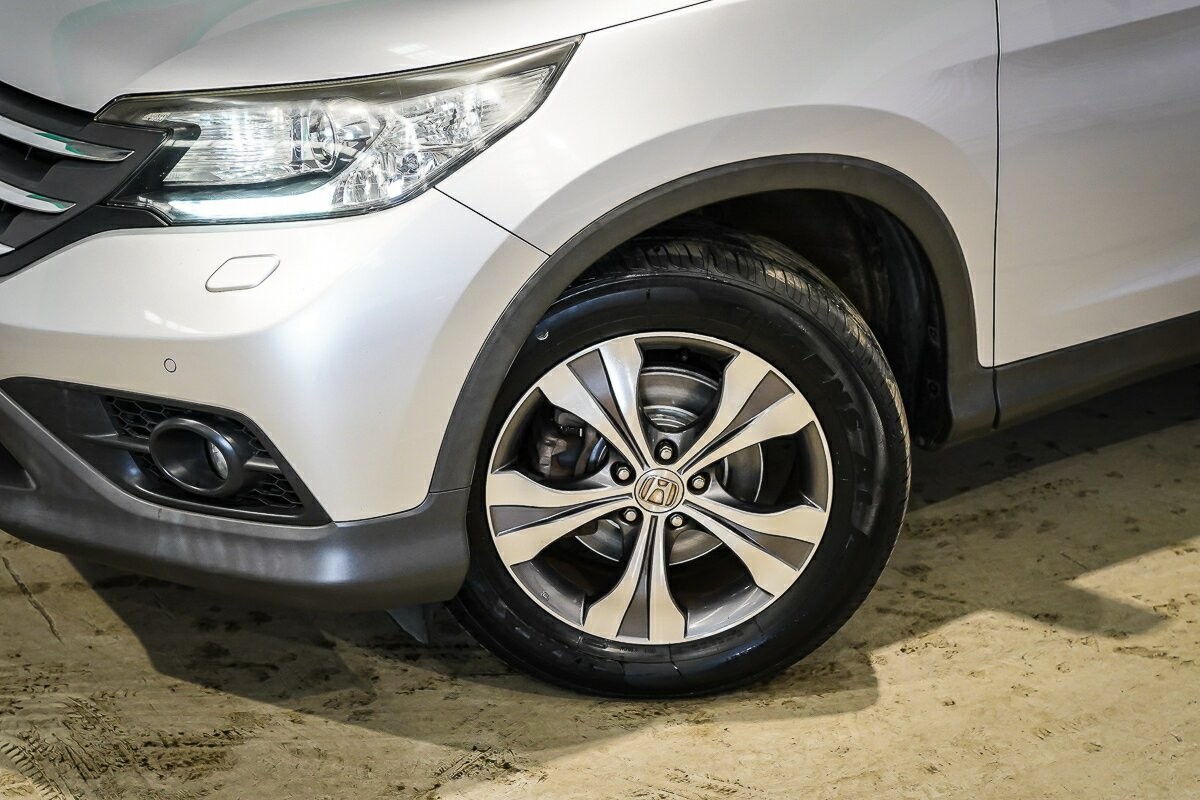 Honda Cr-v image 2