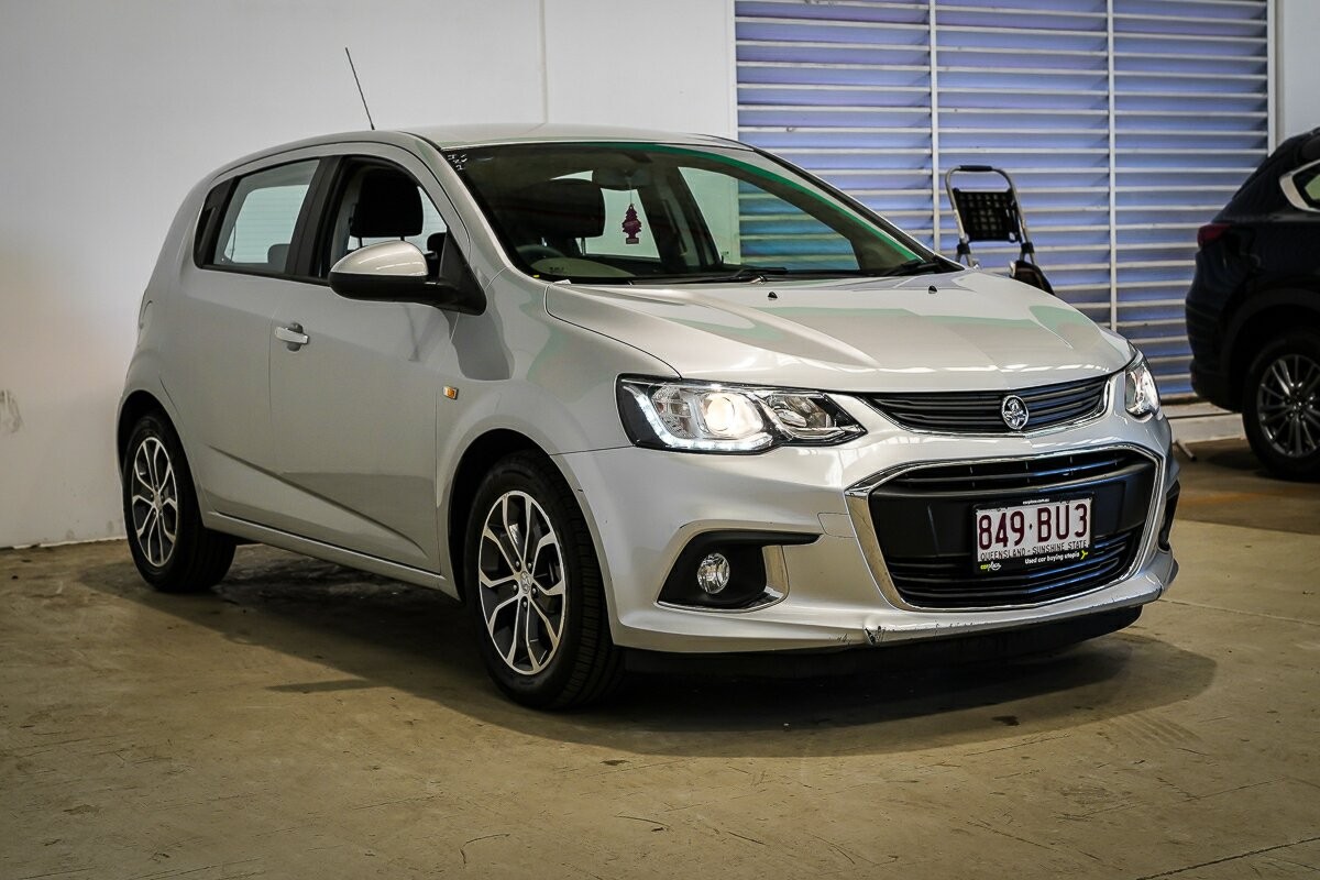 Holden Barina image 4