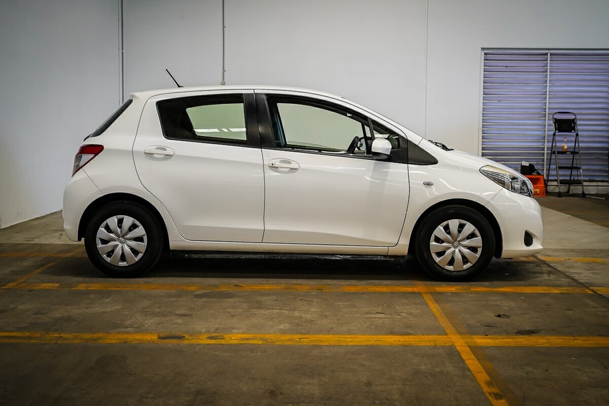 Toyota Yaris image 4