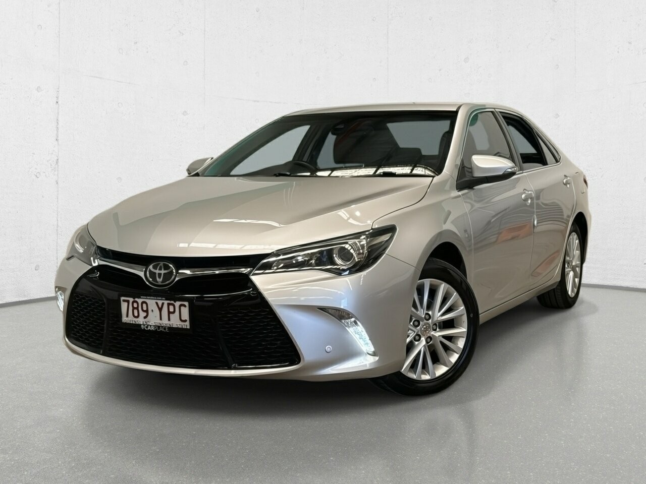 Toyota Camry image 1