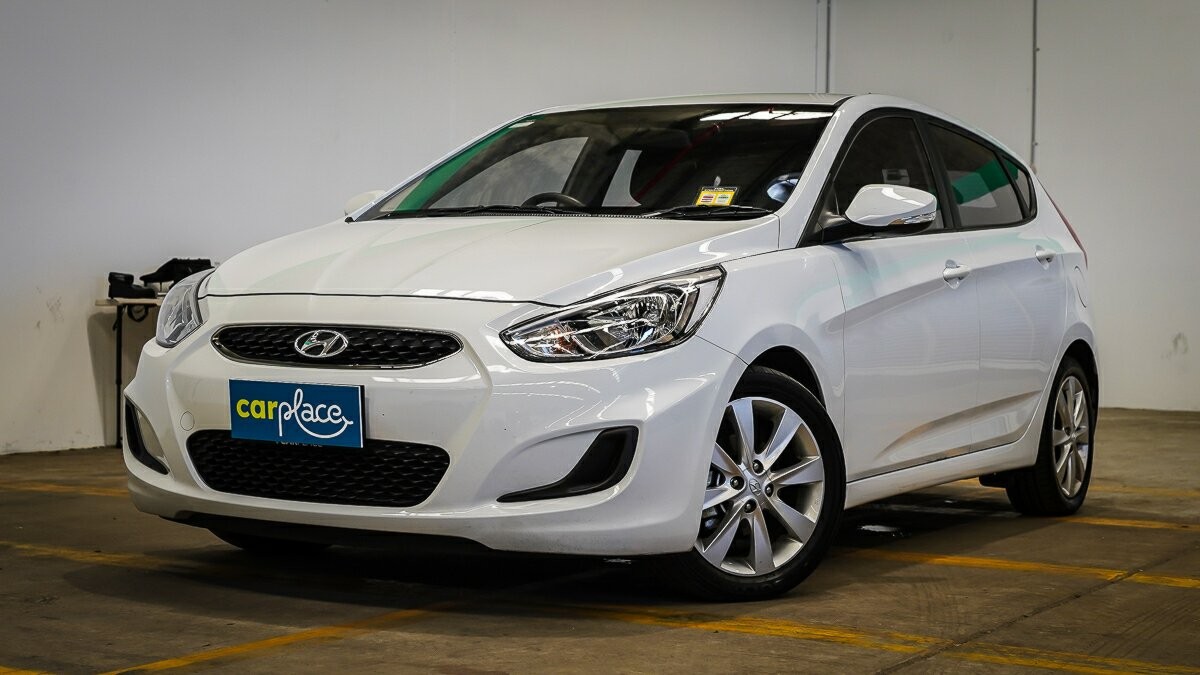 Hyundai Accent image 1