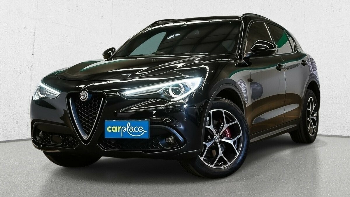 Alfa Romeo Stelvio image 2