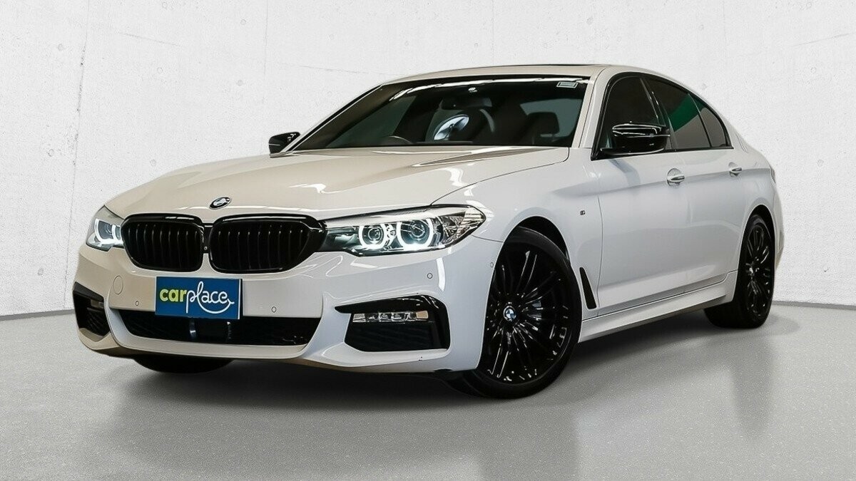 BMW 5 Series image 1