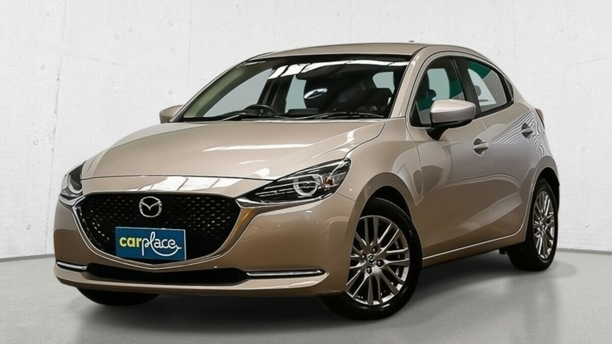 Mazda 2 image 1