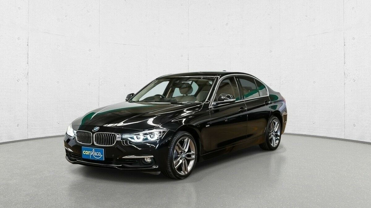 BMW 3 Series image 4