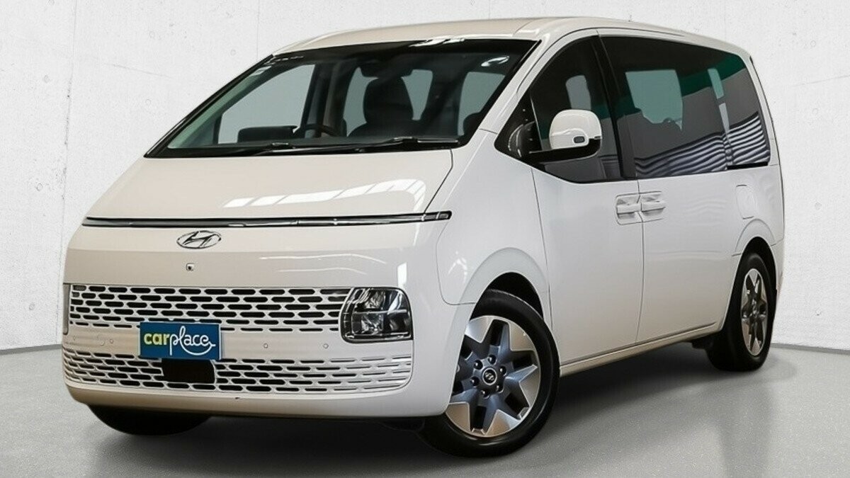 Hyundai Staria image 1