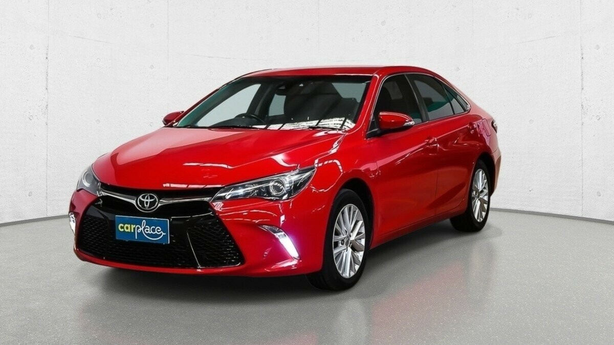 Toyota Camry image 4