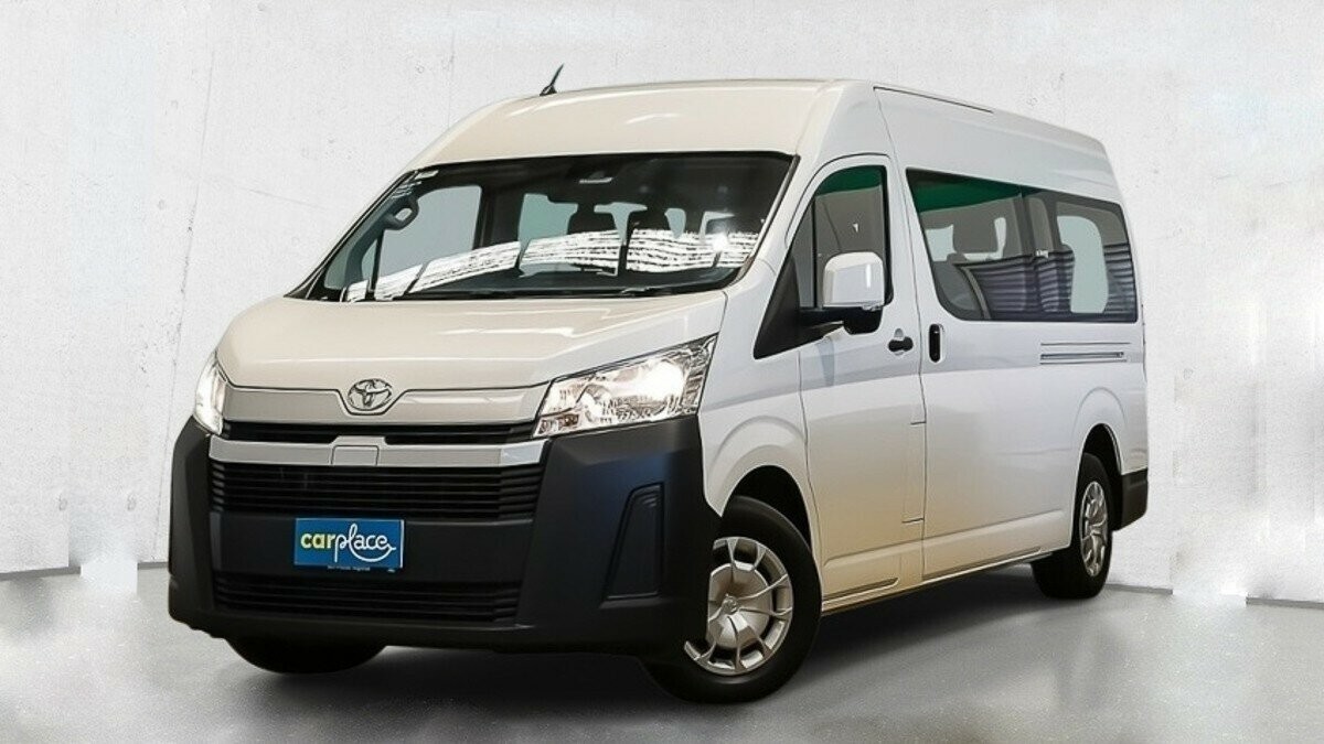 Toyota Hiace image 1