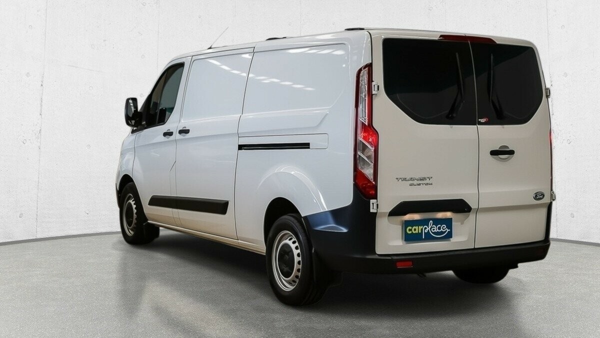 Ford Transit Custom image 4