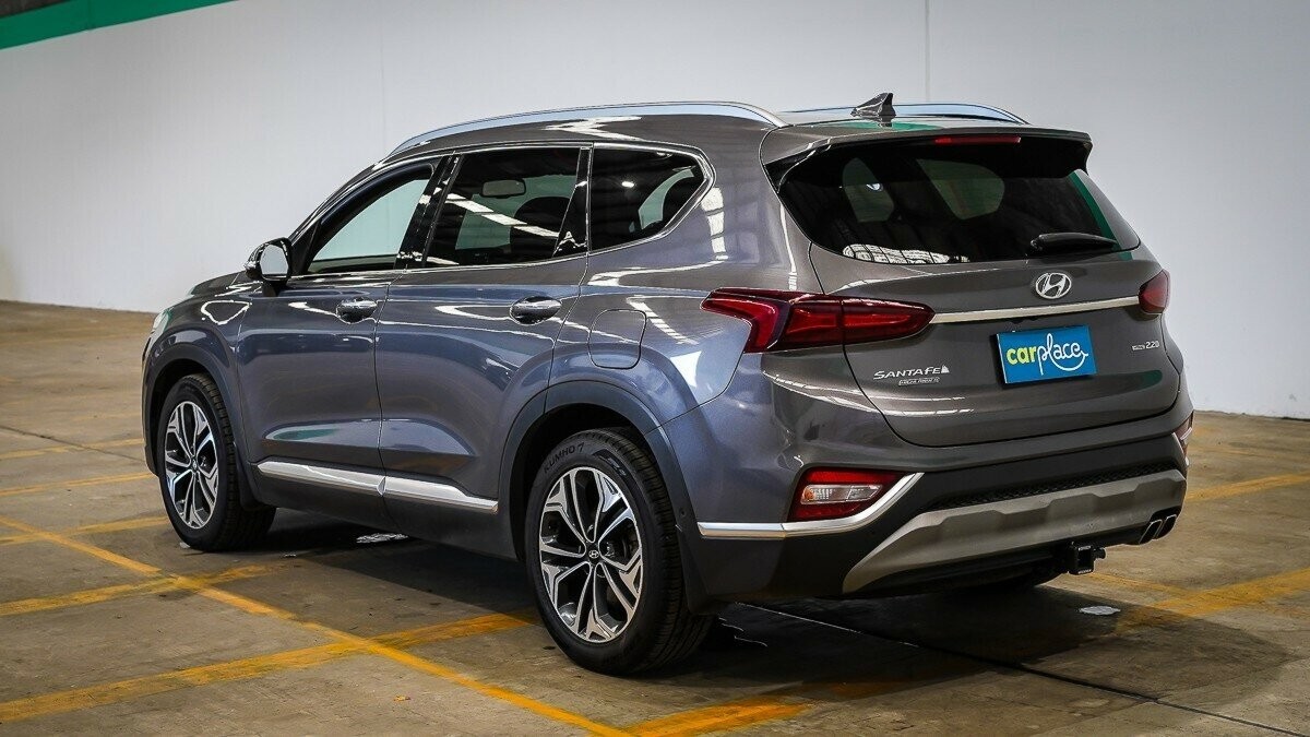 Hyundai Santa Fe image 4