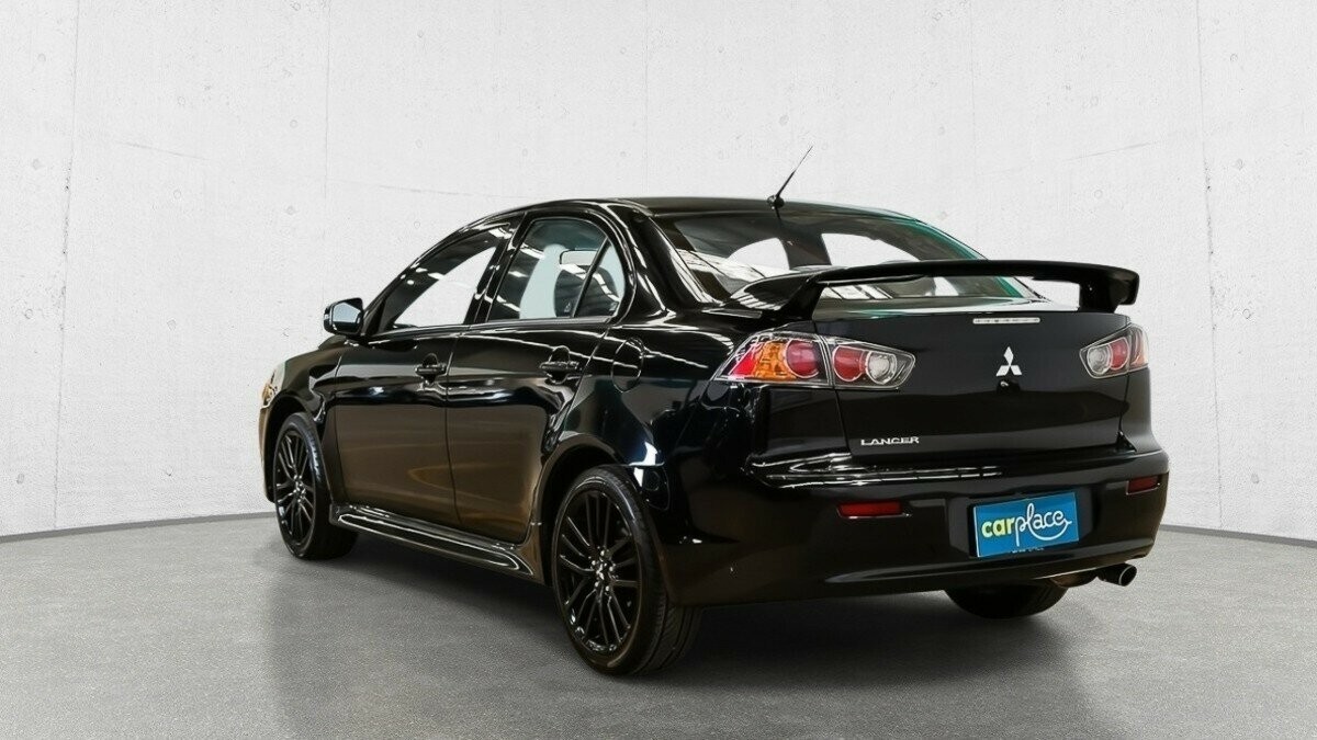 Mitsubishi Lancer image 4