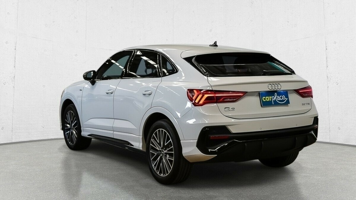 Audi Q3 image 4