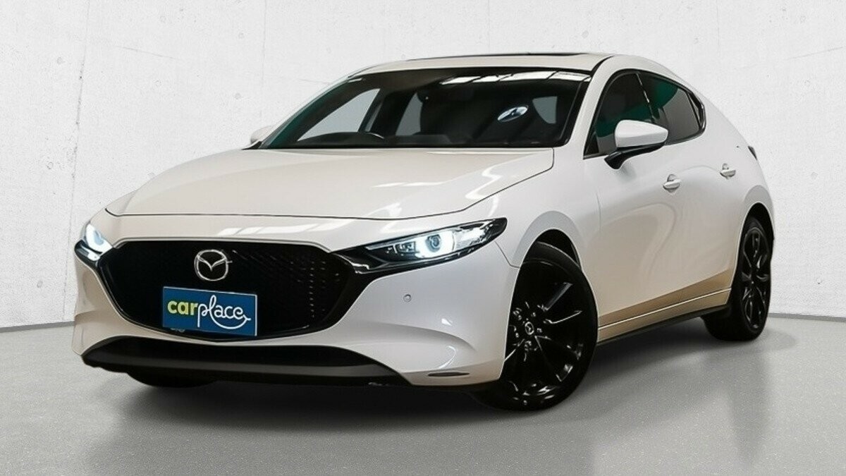 Mazda 3 image 1