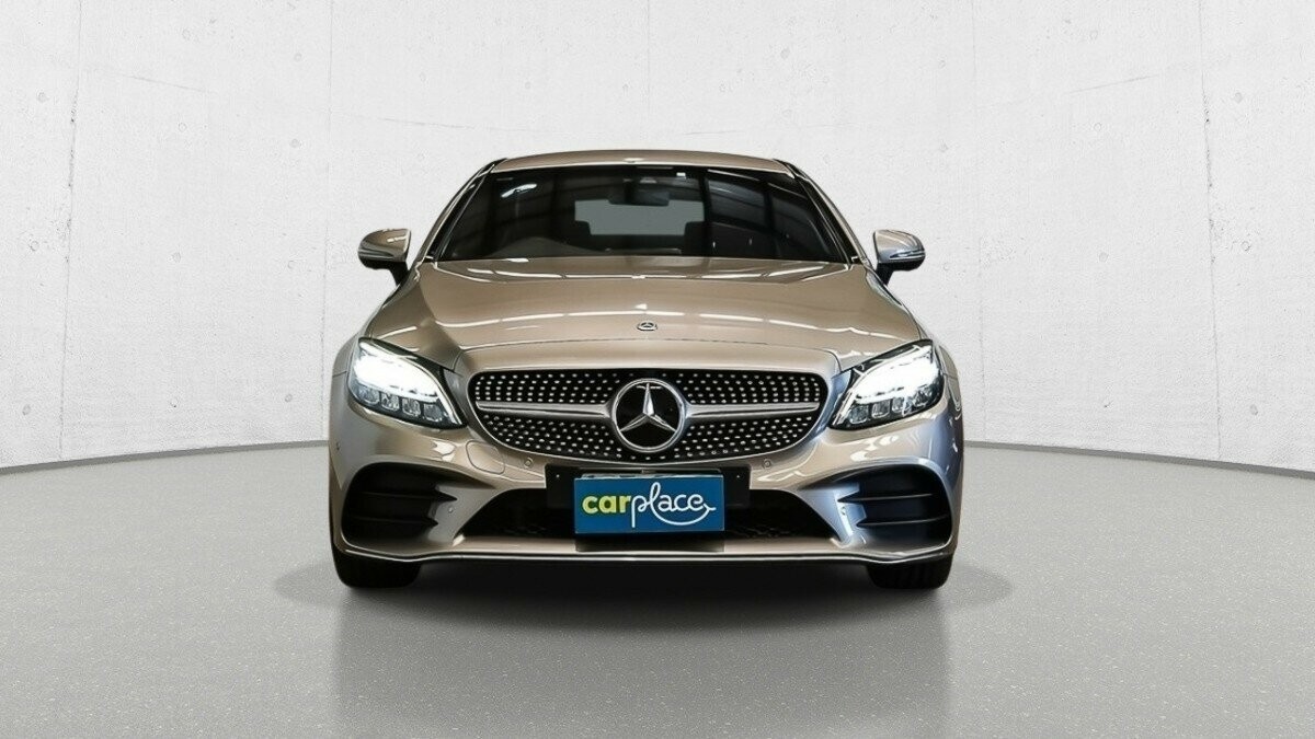 Mercedes Benz C-class image 3