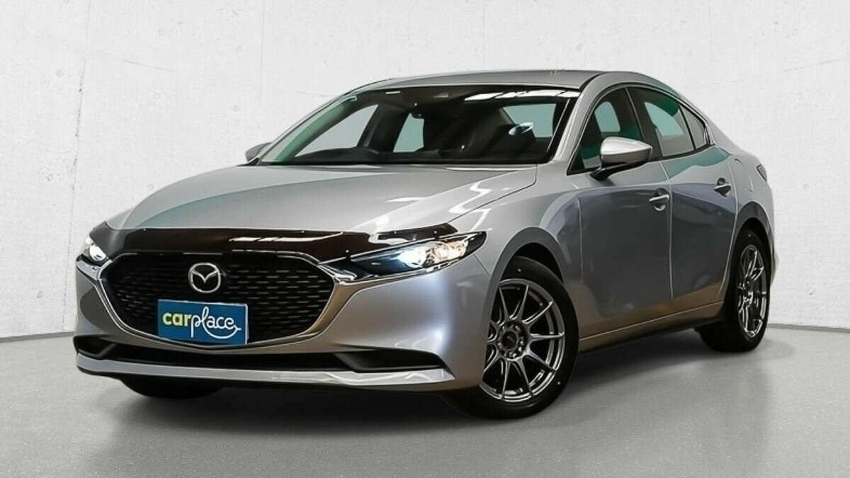 Mazda 3 image 1