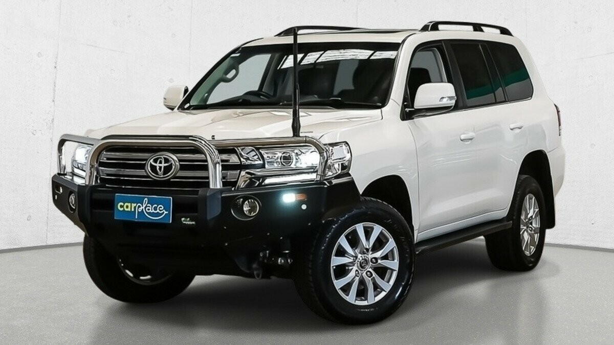 Toyota Landcruiser image 2