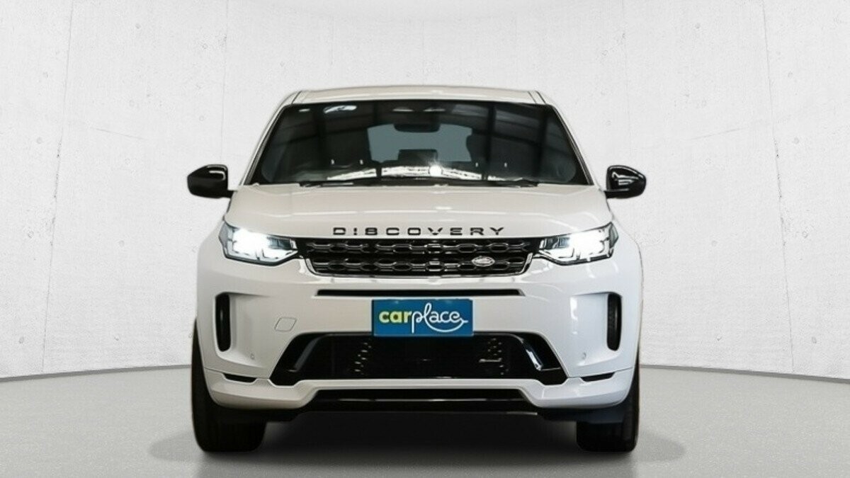 Land Rover Discovery Sport image 3