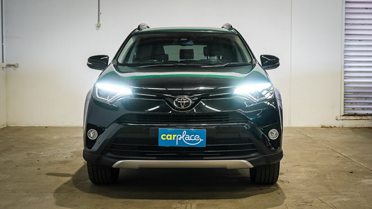 Toyota Rav4 image 3