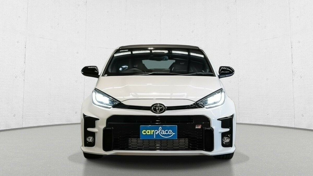 Toyota Yaris image 2