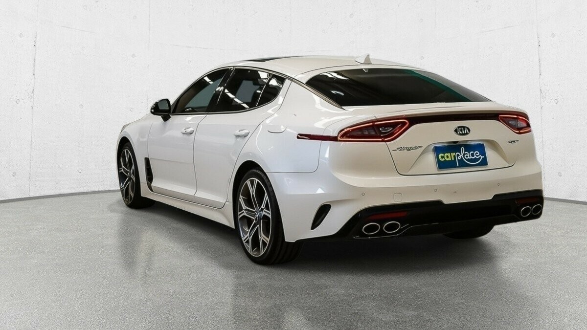 Kia Stinger image 4