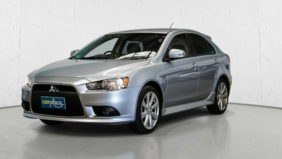 Mitsubishi Lancer image 3