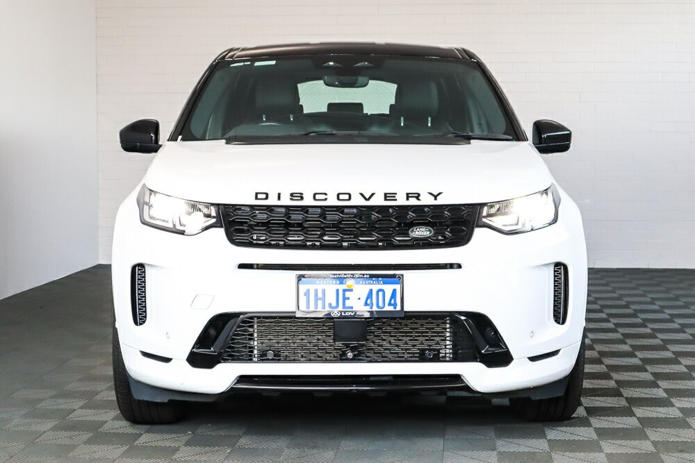 Land Rover Discovery Sport image 2