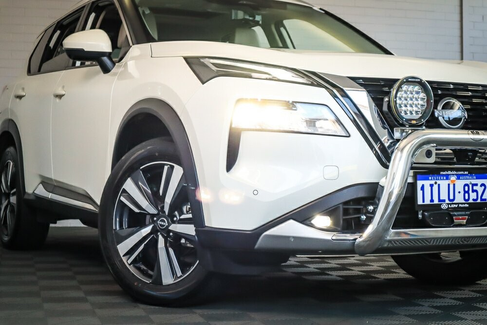 Nissan X-trail image 2