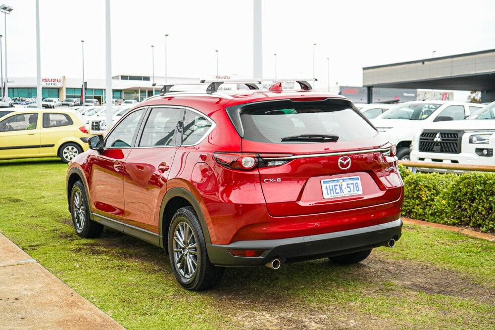 Mazda Cx-8 image 3