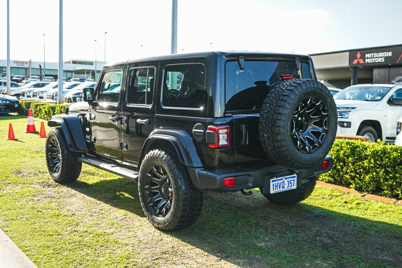 Jeep Wrangler image 4