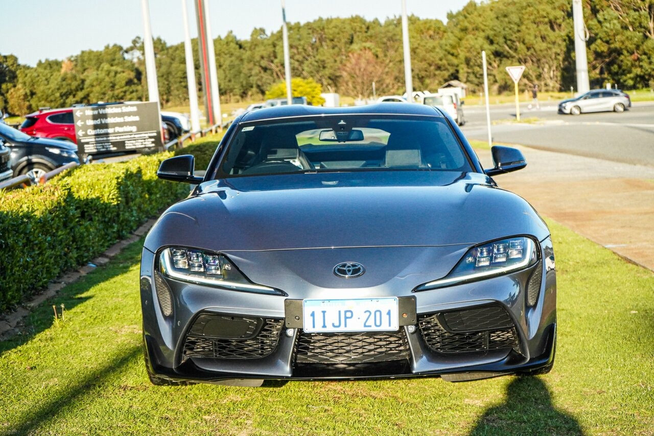 Toyota Supra image 3