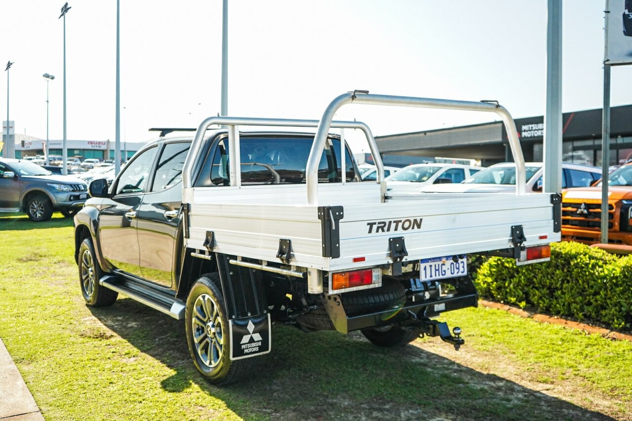 Mitsubishi Triton image 4