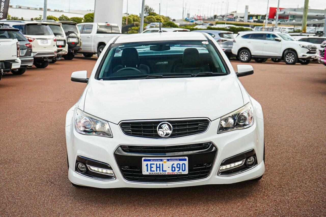 Holden Ute image 3