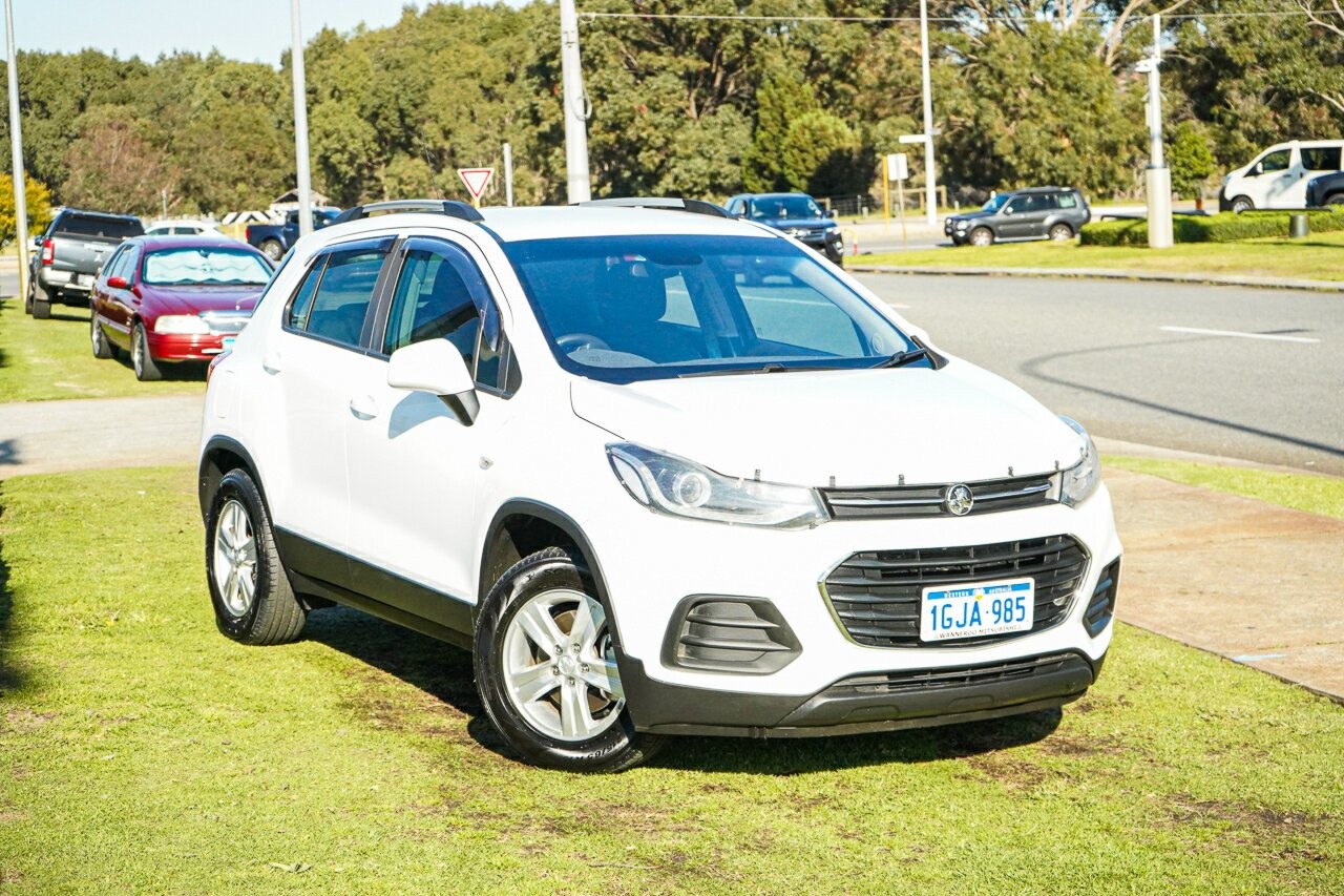 Holden Trax image 1