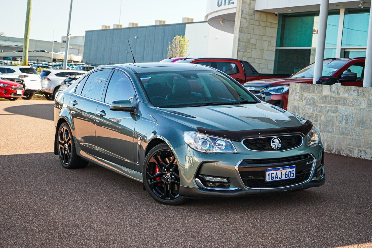 Holden Commodore image 1