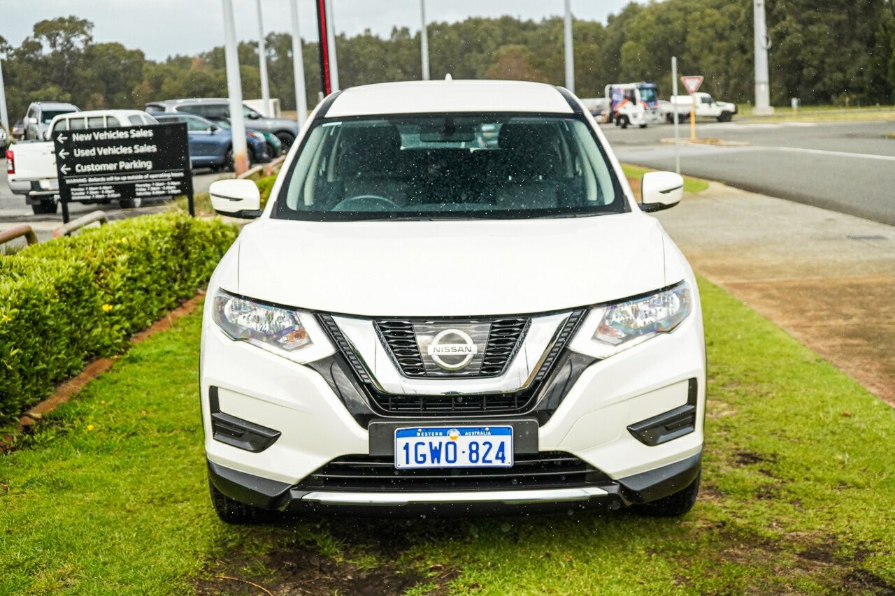 Nissan X-trail image 2