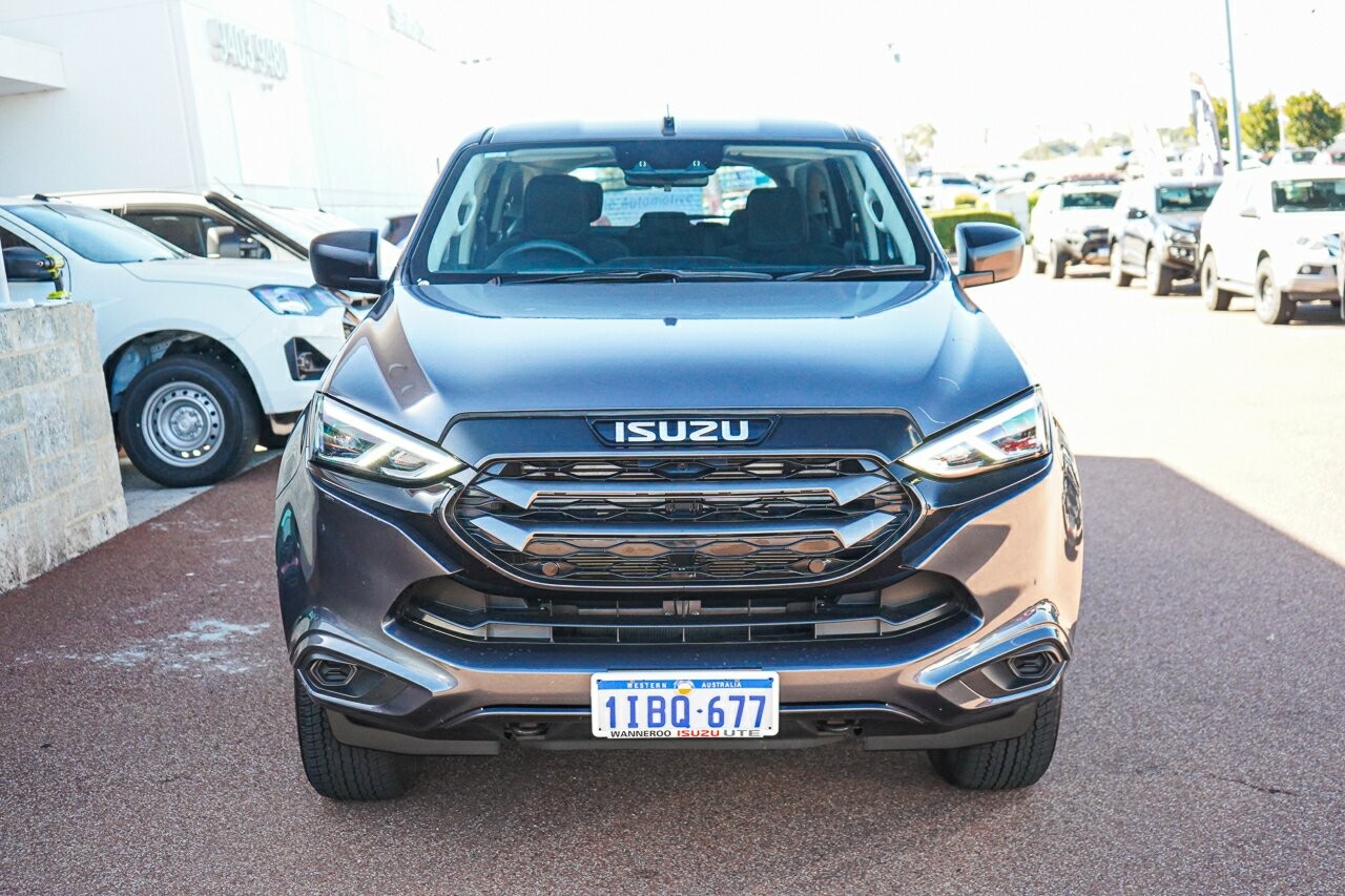 Isuzu Mu-x image 3