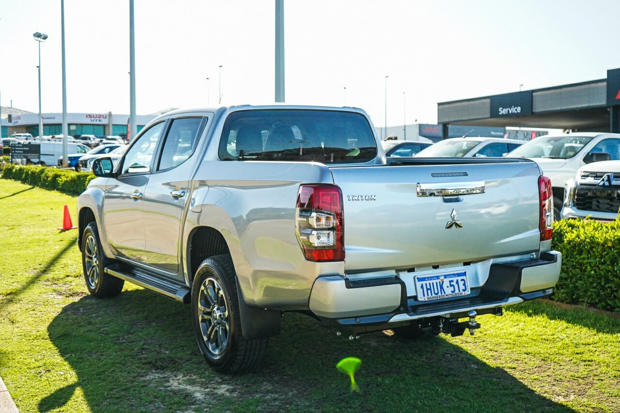 Mitsubishi Triton image 4