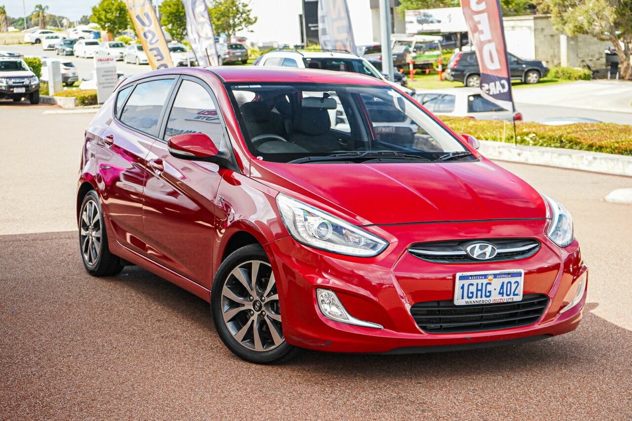 Hyundai Accent image 1