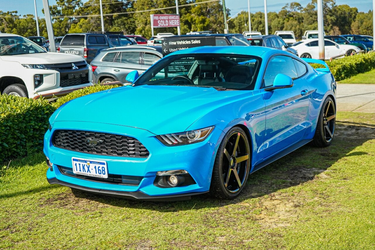 Ford Mustang image 1