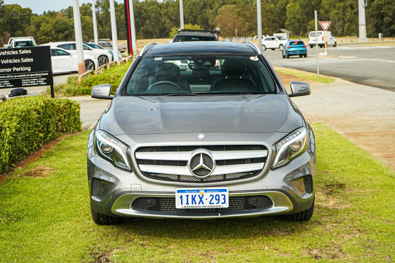 Mercedes Benz Gla-class image 2