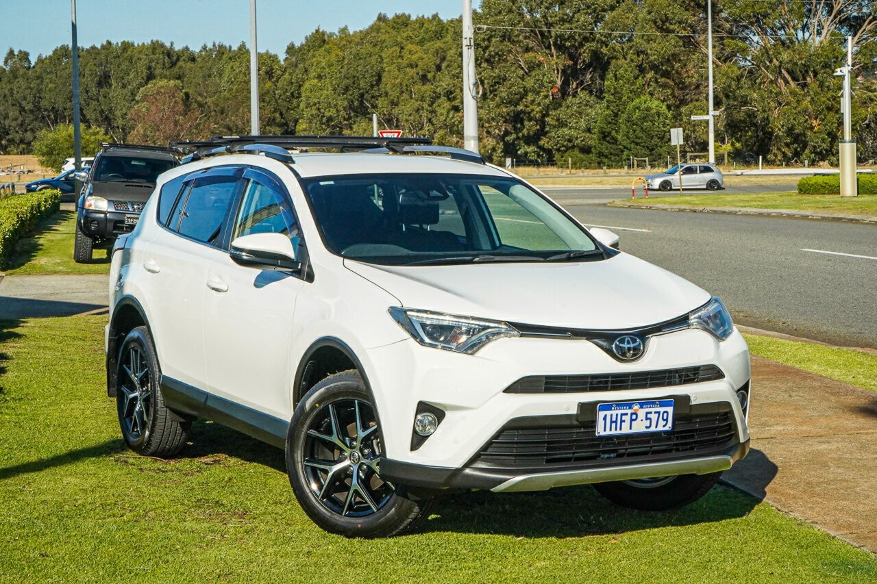 Toyota Rav4 image 1