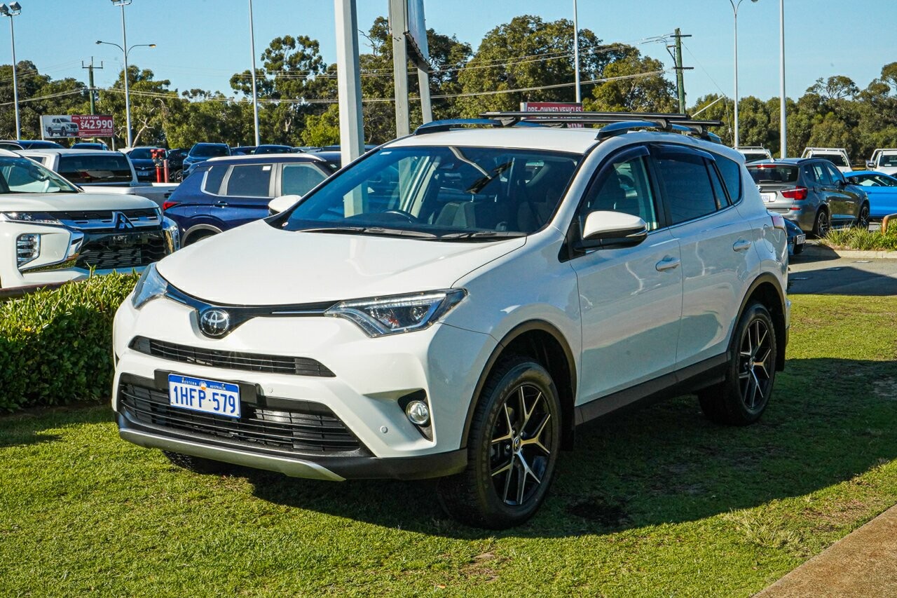 Toyota Rav4 image 4