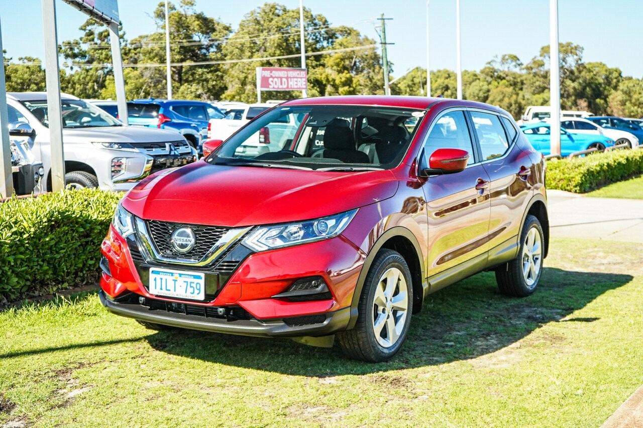 Nissan Qashqai image 1