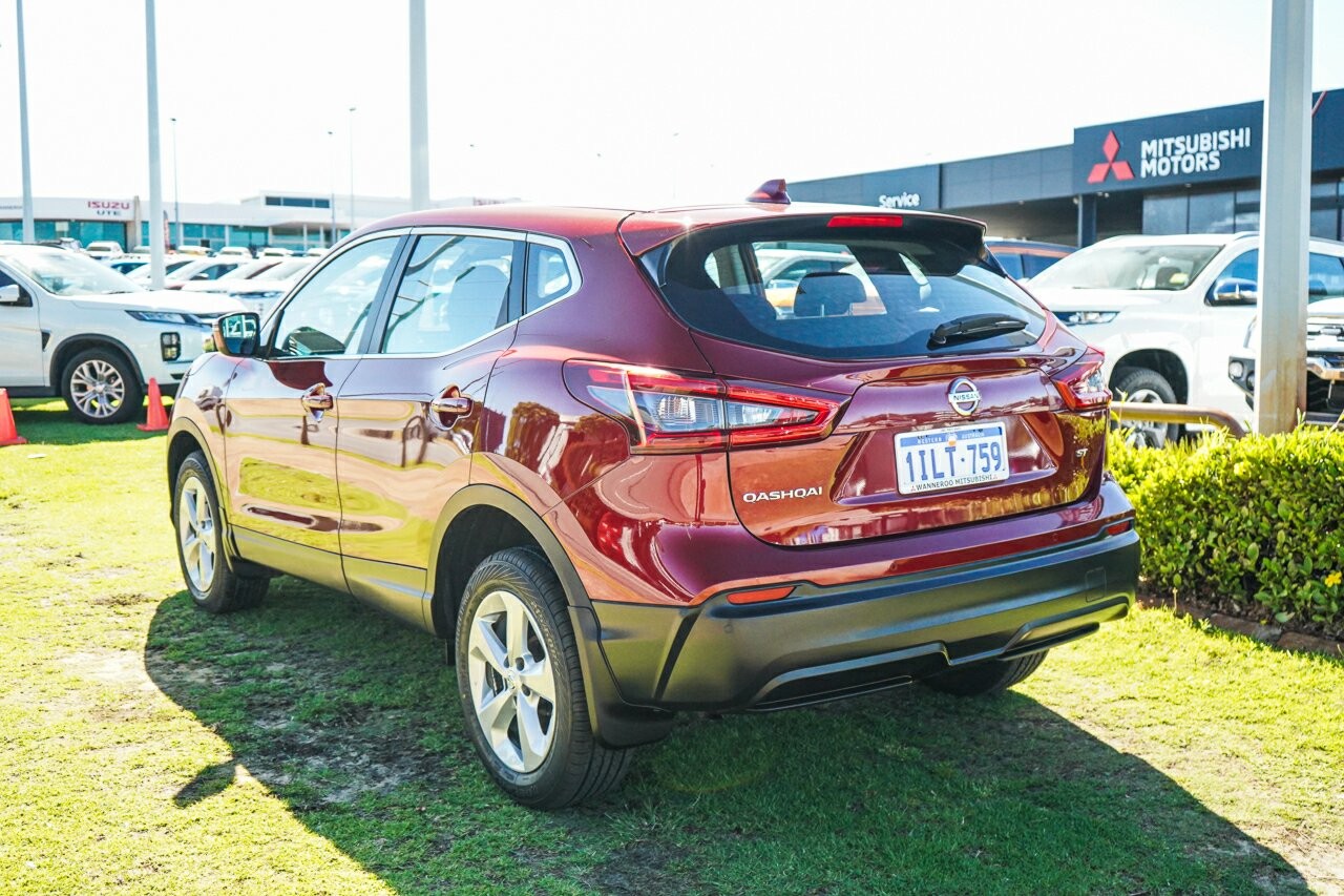 Nissan Qashqai image 2