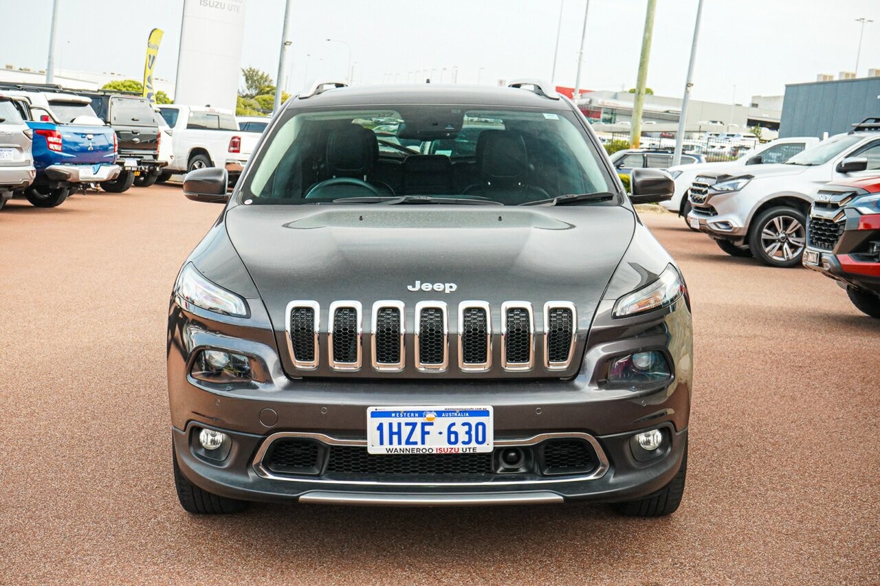 Jeep Cherokee image 3