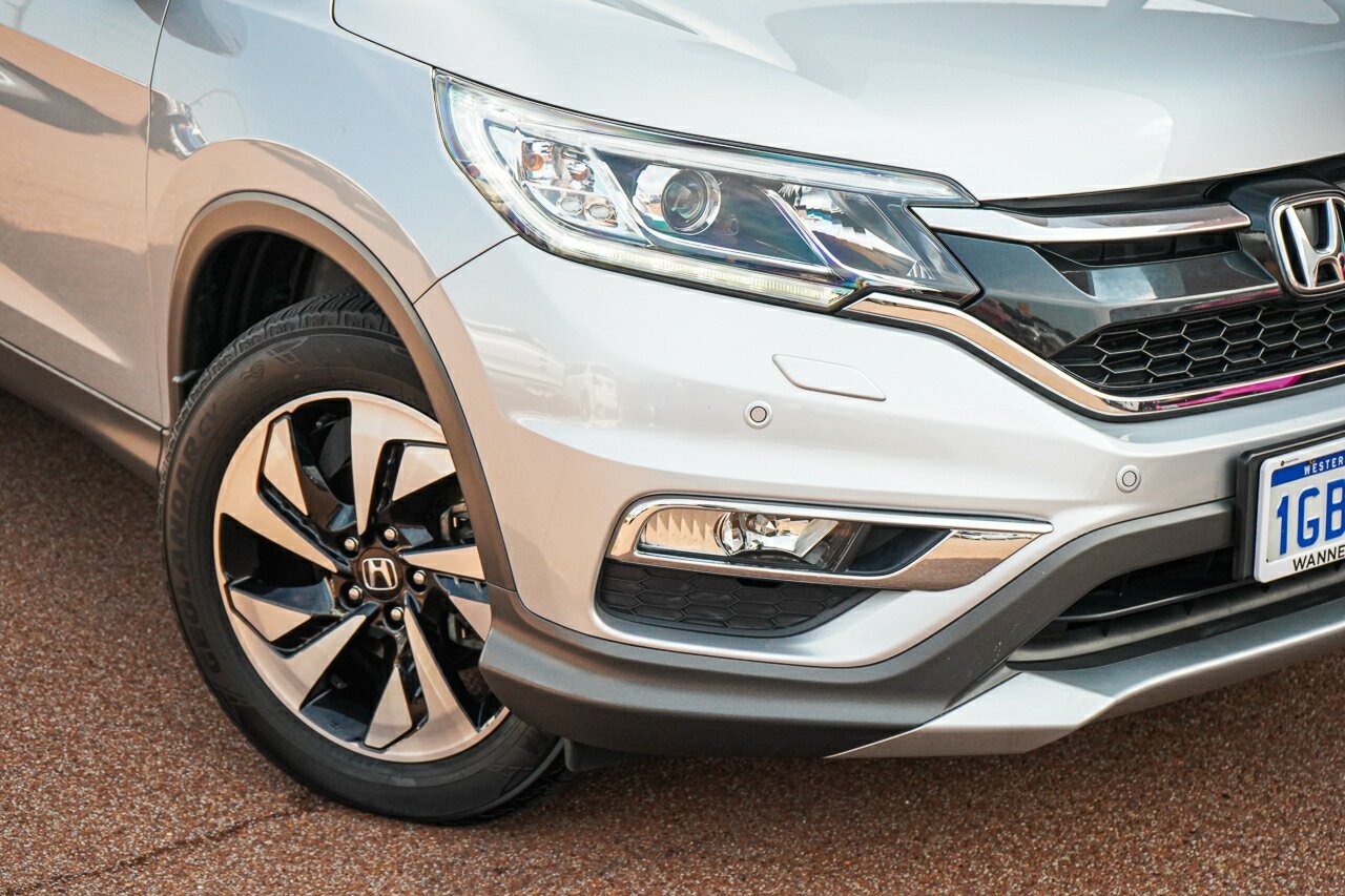 Honda Cr-v image 2