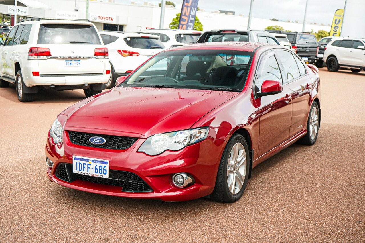 Ford Falcon image 4