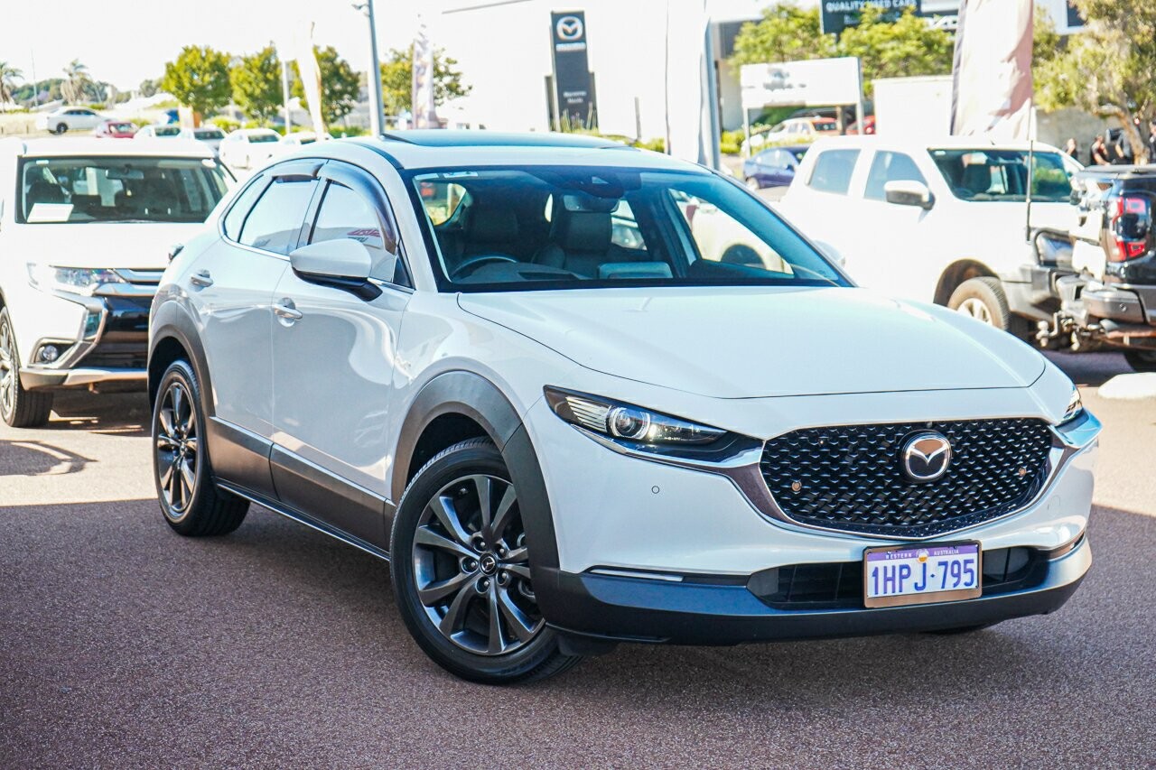 Mazda Cx-30 image 1